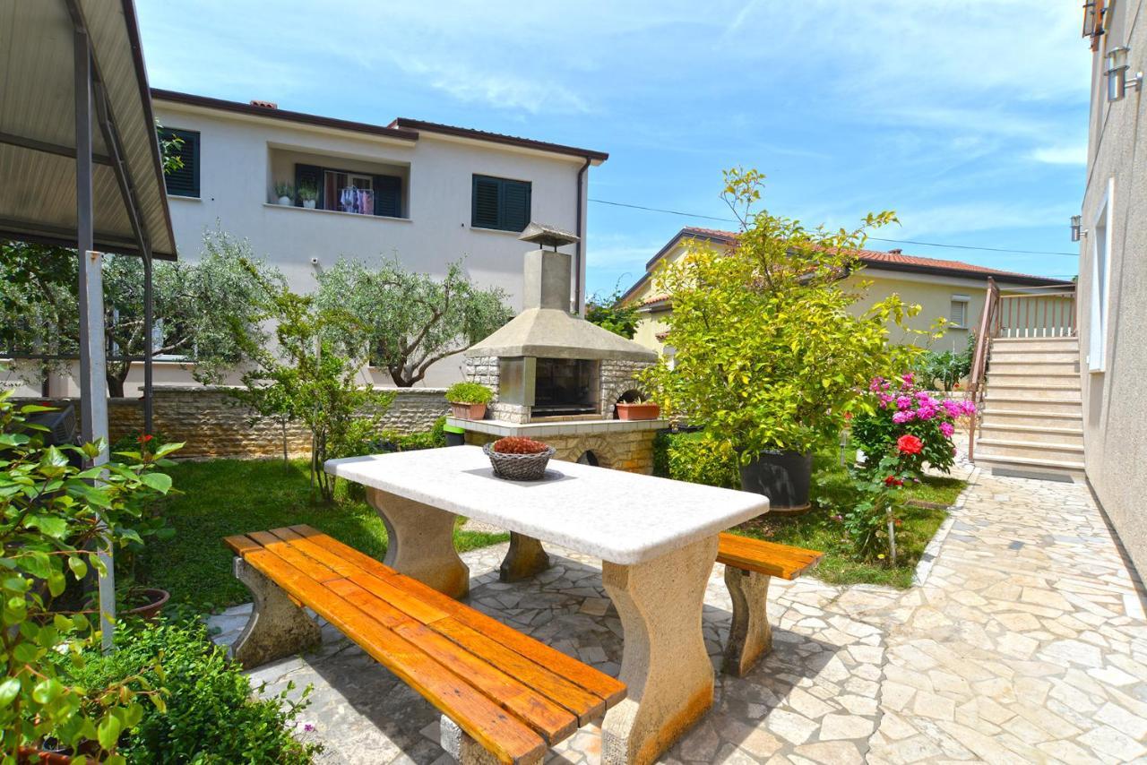 Apartments Marko 1377 Porec Exterior photo